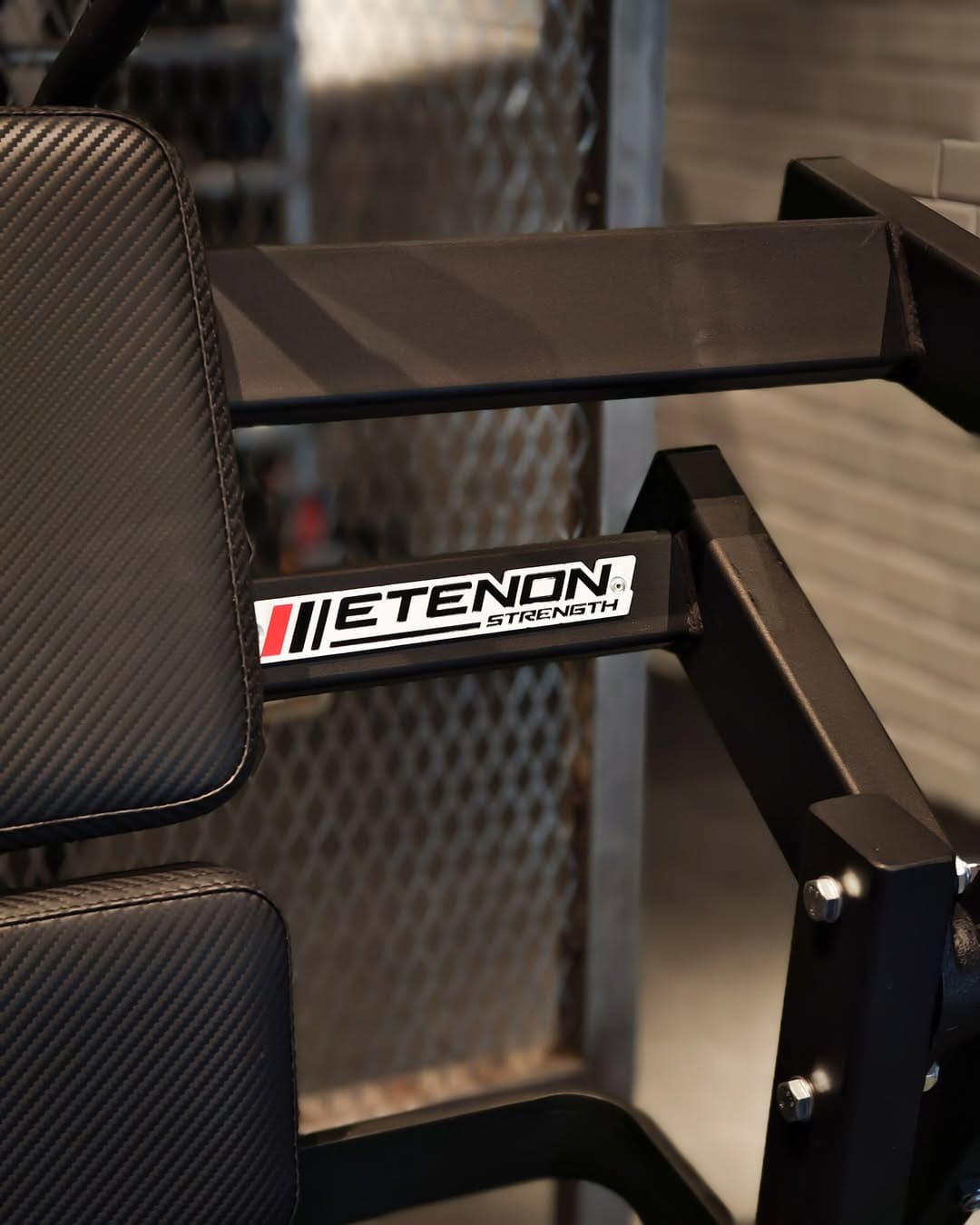Orgullosos de ser parte de la familia ETENON En KROWN FITNESS apostamos siempre por la calidad, y por eso nuestro nuevo centro en Calle Alcalá 412 será un Centro Oficial ETENON-copy-0-copy-1
