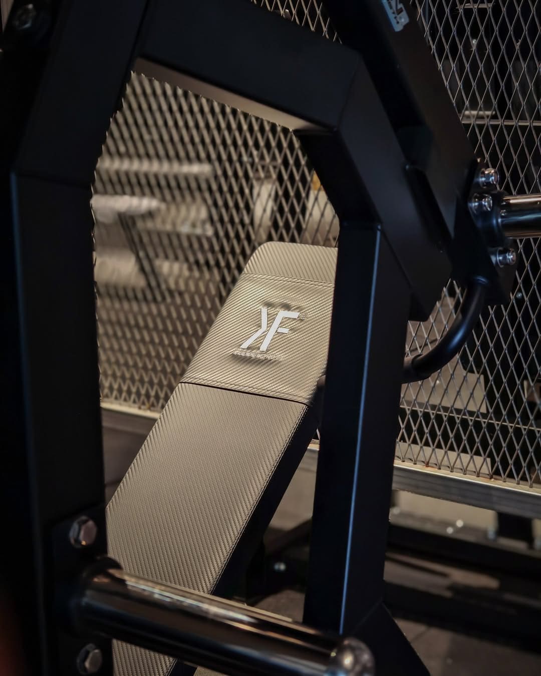 Orgullosos de ser parte de la familia ETENON En KROWN FITNESS apostamos siempre por la calidad, y por eso nuestro nuevo centro en Calle Alcalá 412 será un Centro Oficial ETENON-copy-0